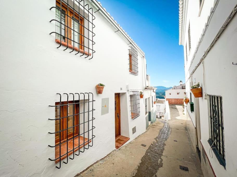 Casa La Buganvilla Olvera Exterior photo
